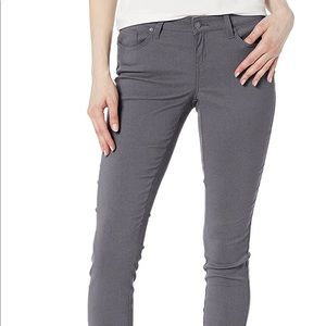 Prana Briann, Size 10 L